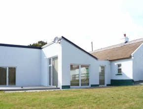 Extension to Thatched House, Kinnego Bay, Co. Donegal